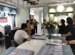 如鱼得水窗帘加盟经销商张玲玲分享：如何管理团队、销售产品